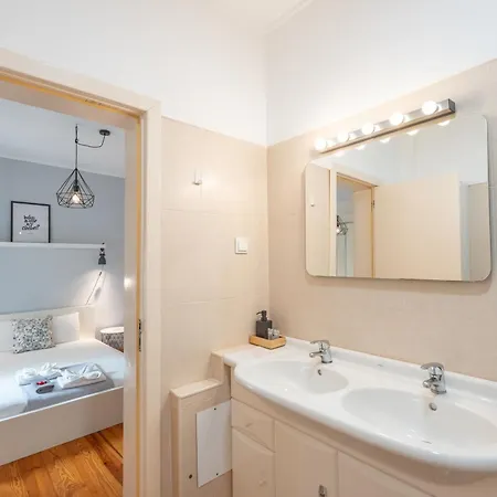 With Amazing View Santana * Lisboa